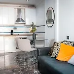 Qh Ayuntamiento 05 Apartamento Granada
